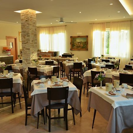 Hotel Sorriso Toscolano-Maderno Exterior foto