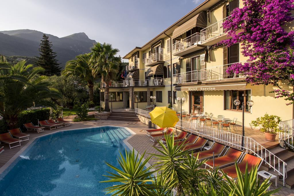 Hotel Sorriso Toscolano-Maderno Exterior foto