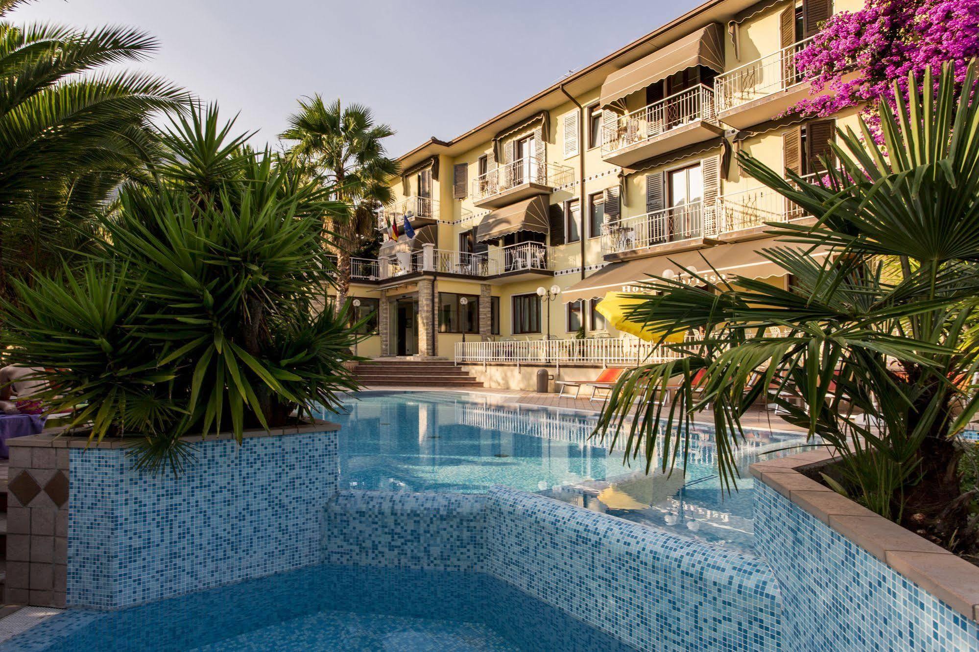 Hotel Sorriso Toscolano-Maderno Exterior foto