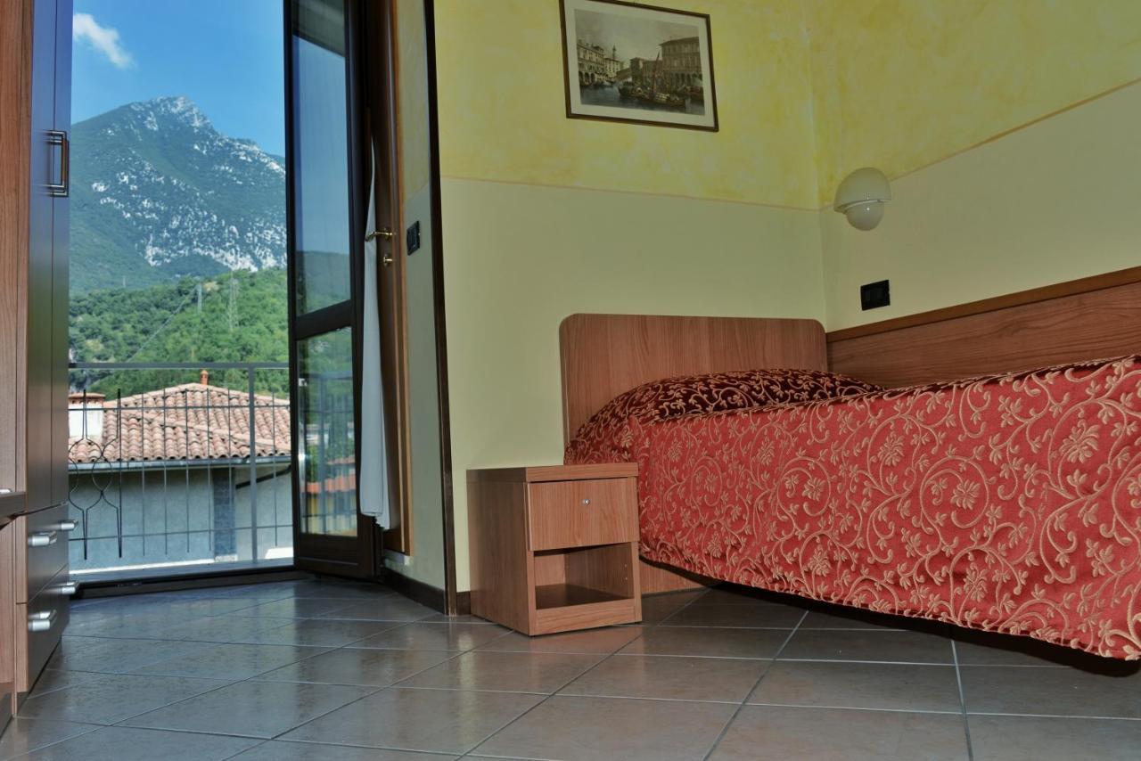 Hotel Sorriso Toscolano-Maderno Exterior foto